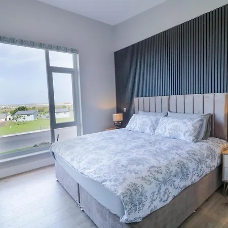 Number 6 - The View Hébergement de vacances Doirí Beaga