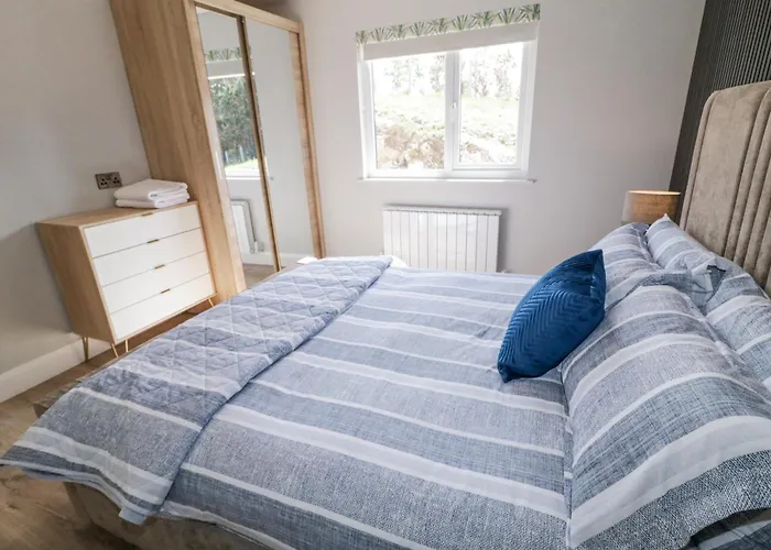 Number 6 - The View בית נופש *